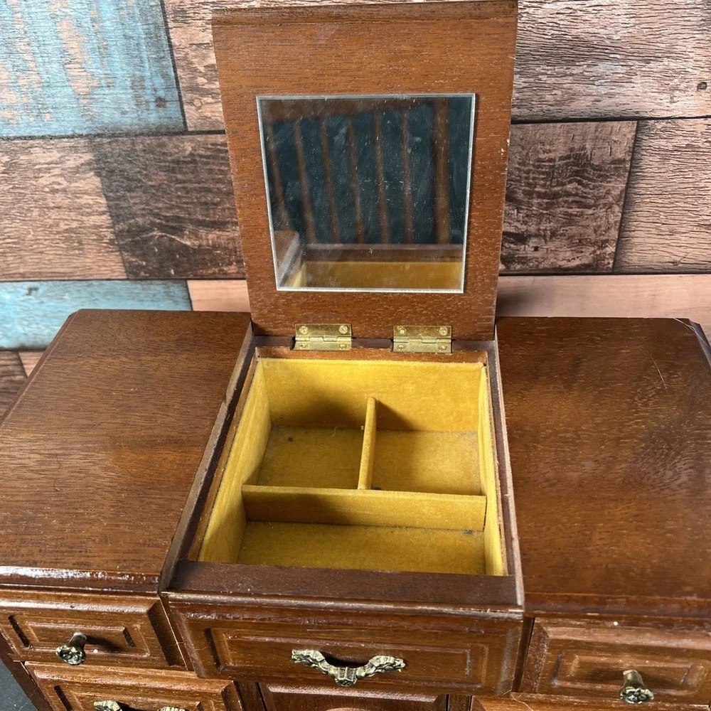 Vintage Wood Music Jewelry Box  5Drawer, Top Lift, Middle Ring Holder -‎ WORKS